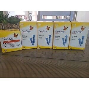 100 FREESTYLE TEST STRIPS AND 400 LANCETS